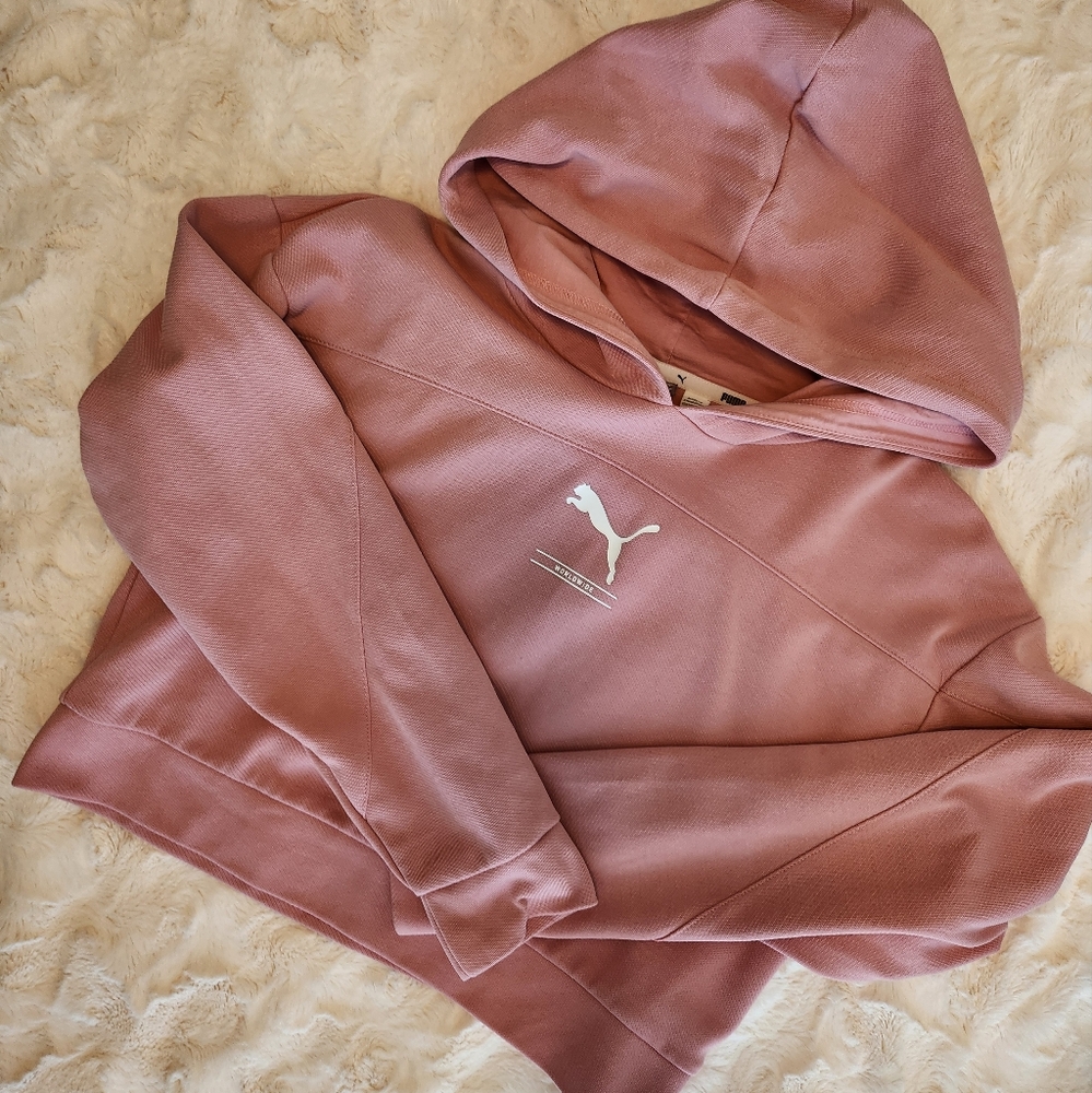 Puma Cropped Hoodie